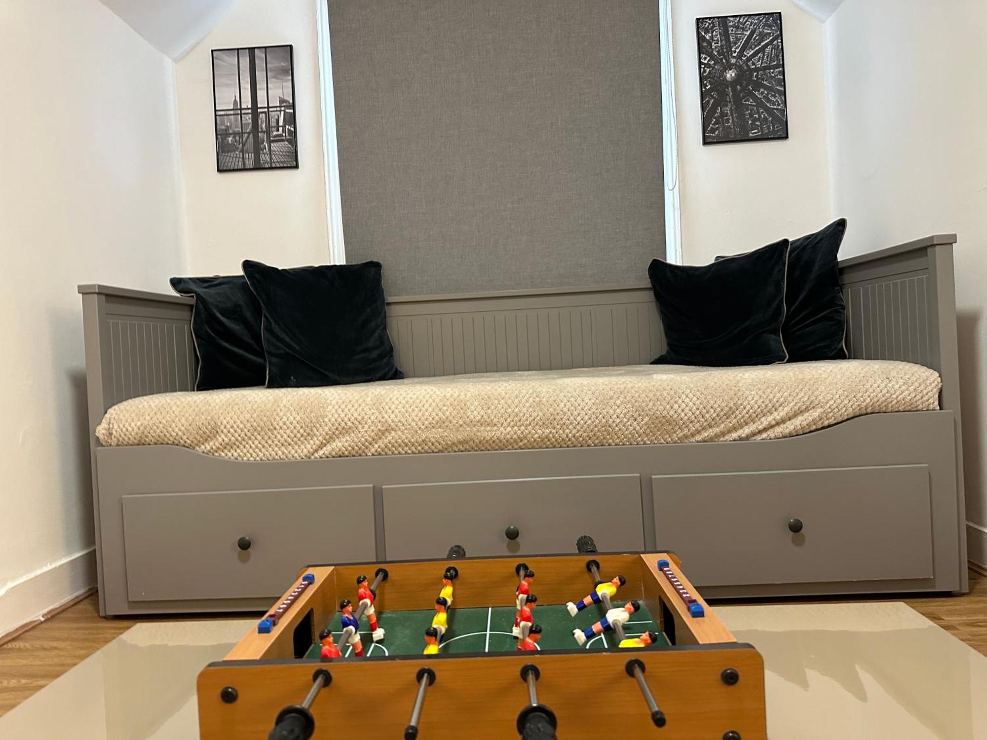 3 Bed Flat With Pool Table * Cambridge (Cambridgeshire)